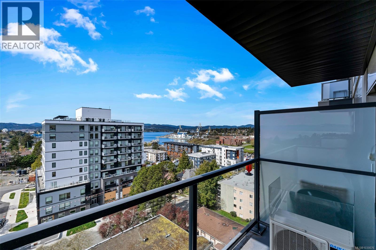 907 622 Admirals Road, Esquimalt