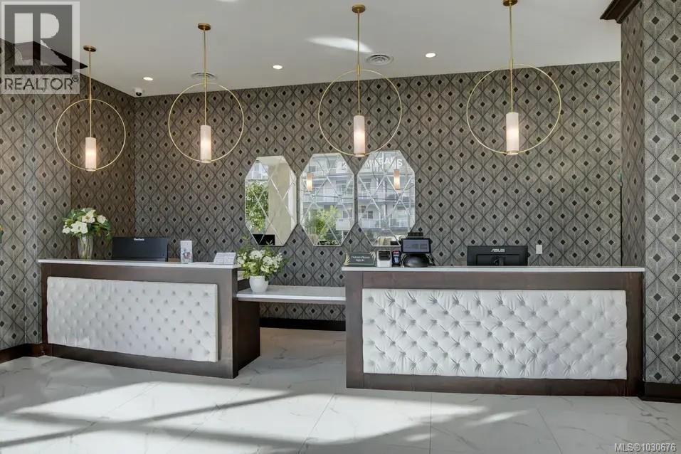 907 622 Admirals Road, Esquimalt