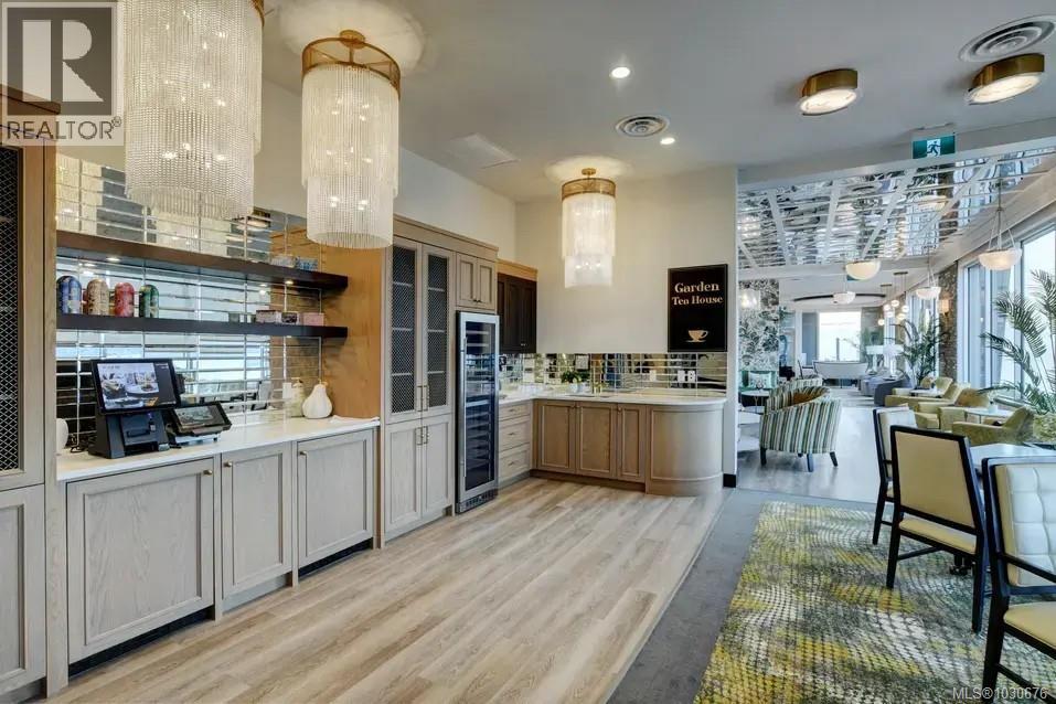 907 622 Admirals Road, Esquimalt