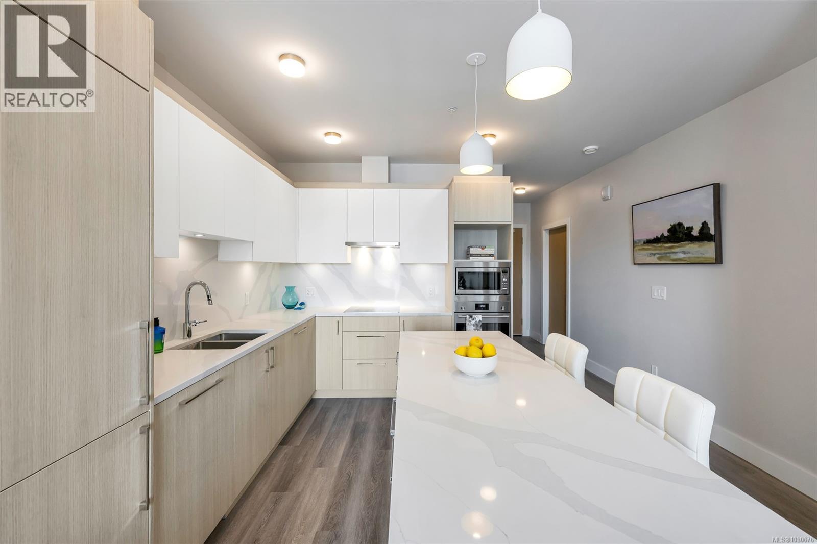 907 622 Admirals Road, Esquimalt