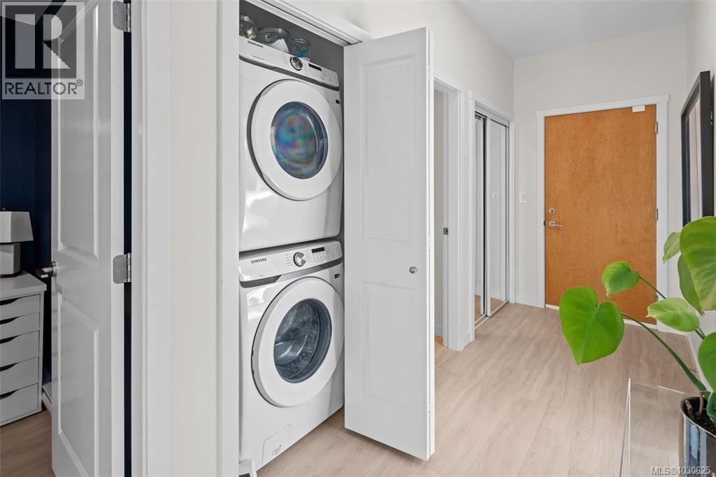 301 842 Orono Avenue, Langford