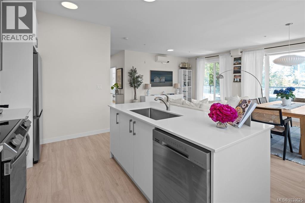 301 842 Orono Avenue, Langford