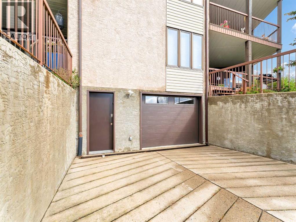 #1 1165 16 STREET NE - 8