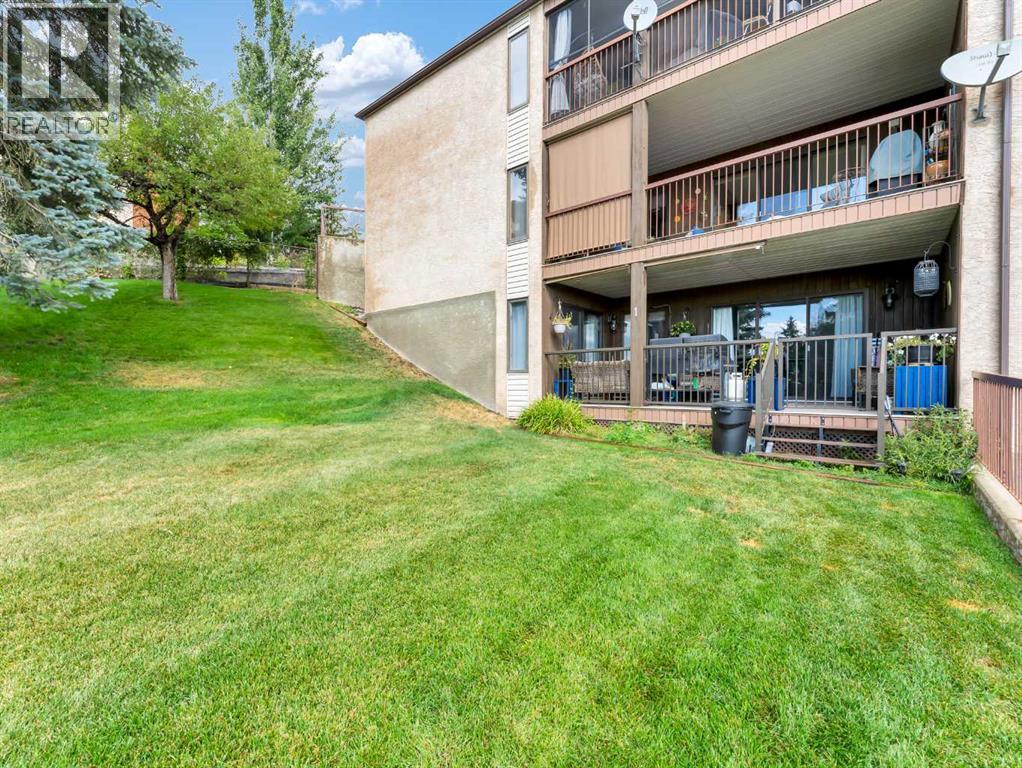 #1 1165 16 STREET NE - 4