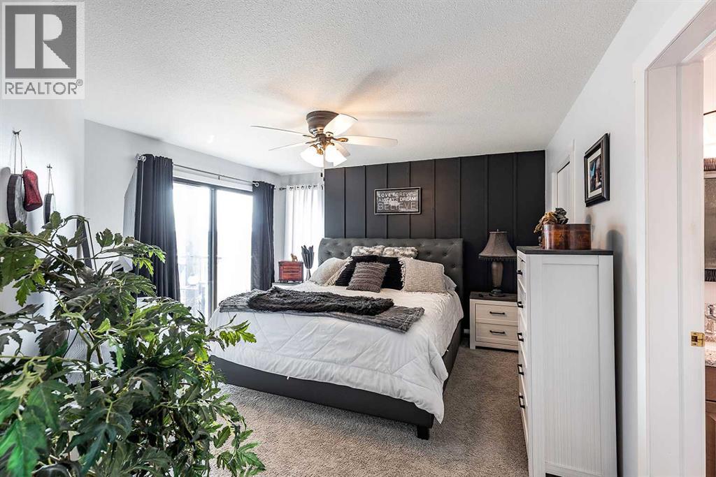 #1 1165 16 STREET NE - 32