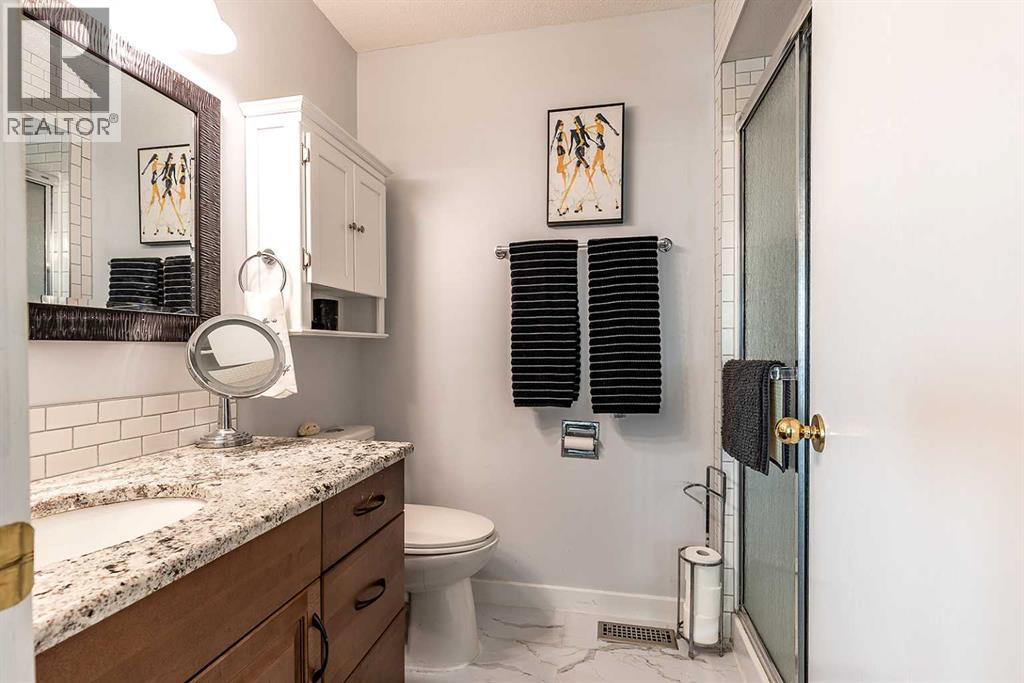 #1 1165 16 STREET NE - 35