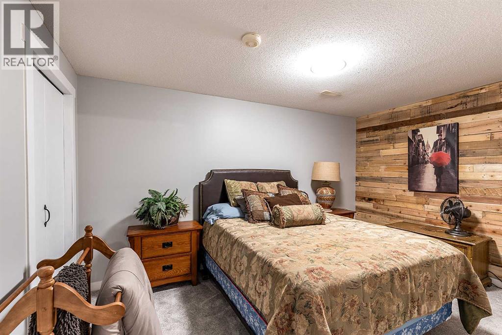 #1 1165 16 STREET NE - 39