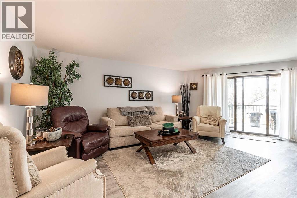 #1 1165 16 STREET NE - 23