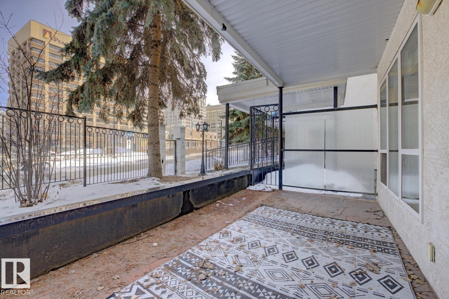 #124 10023 110 ST NW - 30