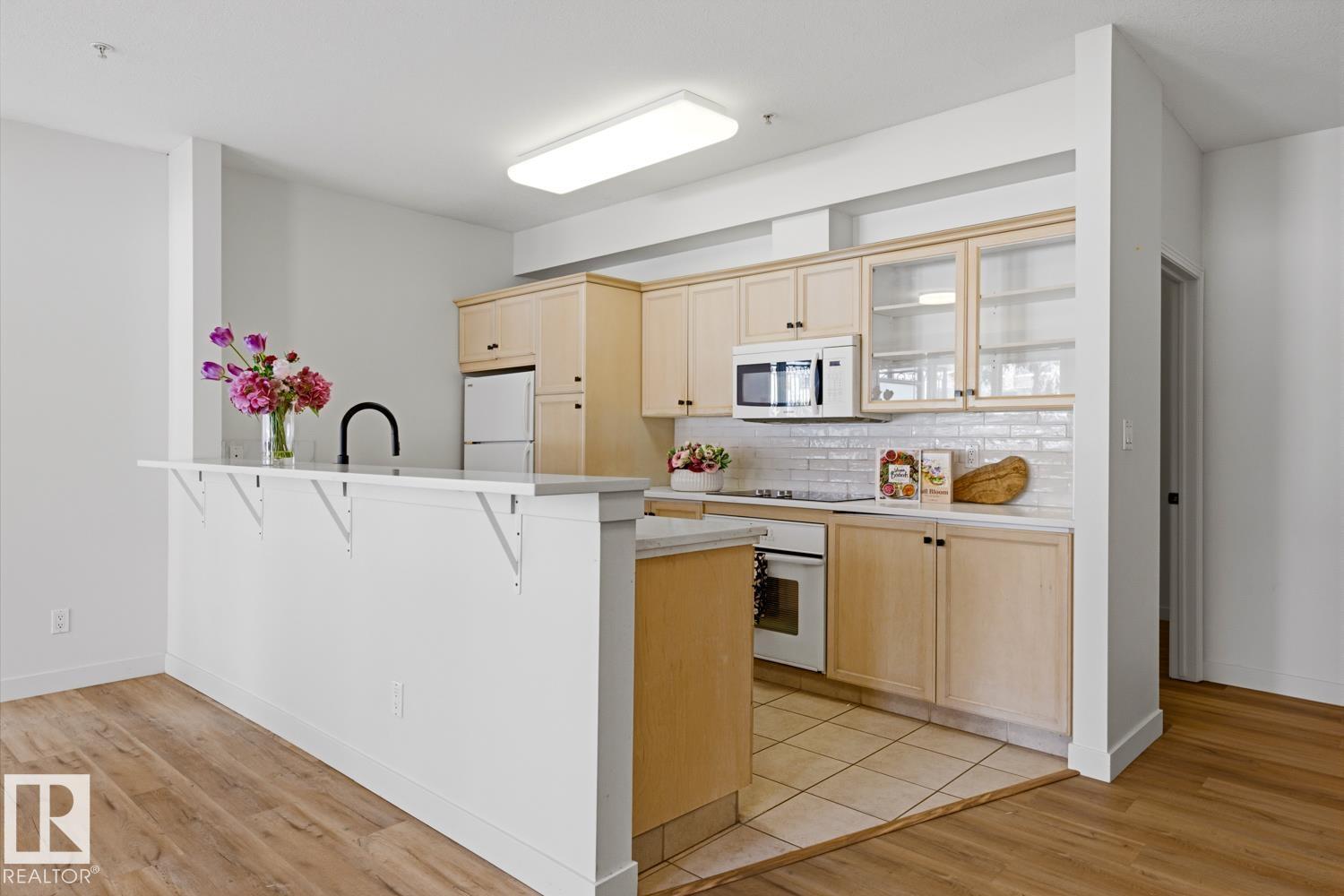 #124 10023 110 ST NW - 9