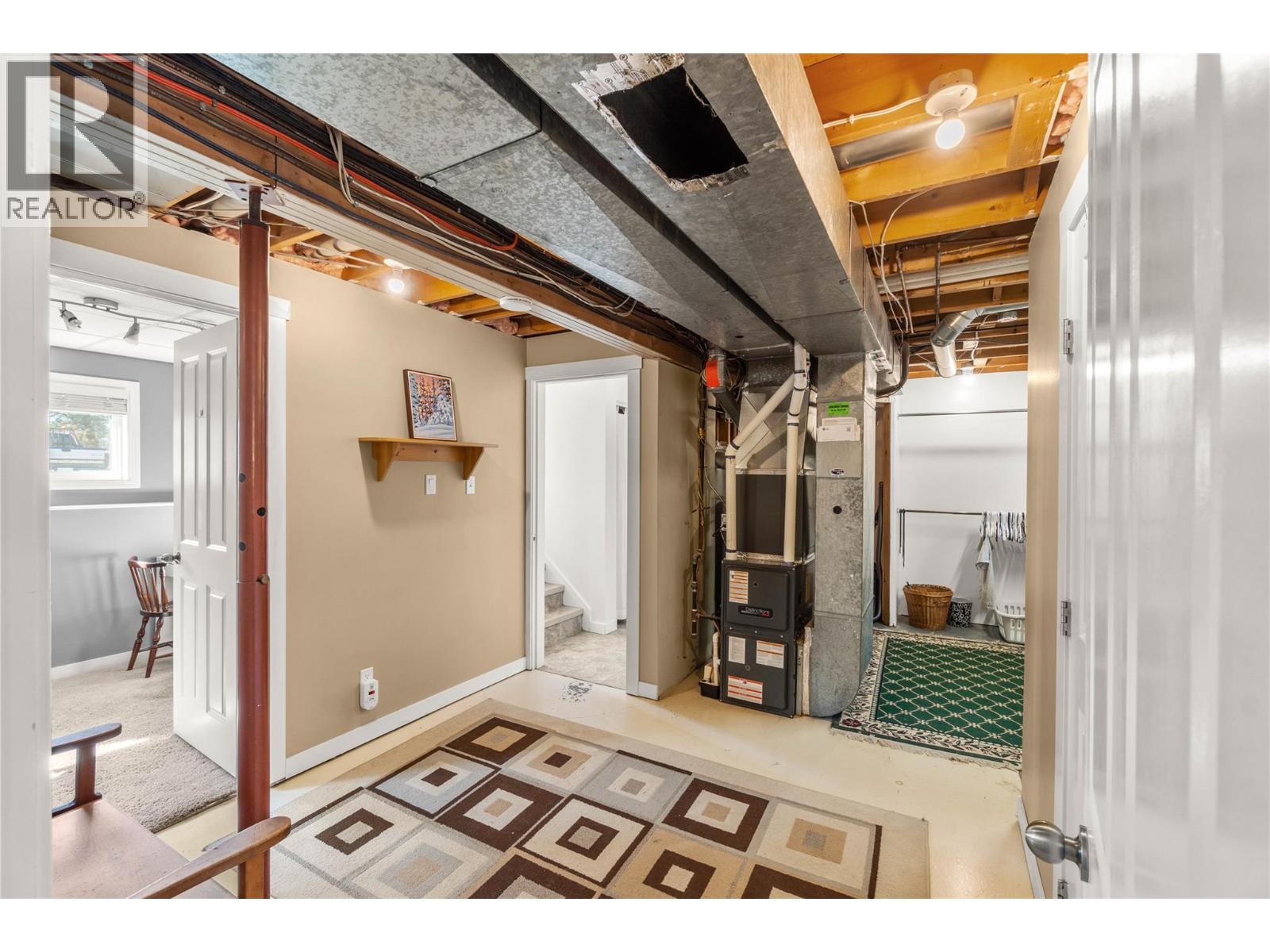 612 GORDONEL ROAD - 25