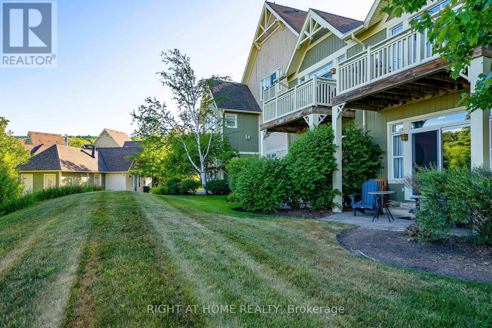 #124 125 FAIRWAY COURT - 17