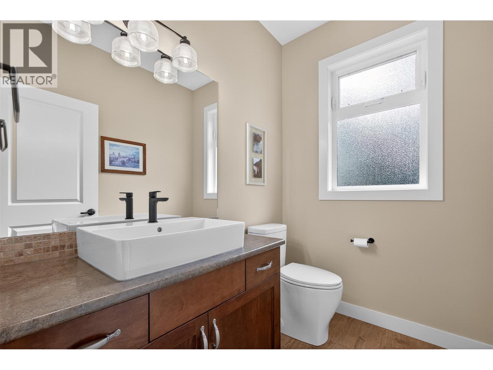 2478 Stone Grove Crescent, West Kelowna