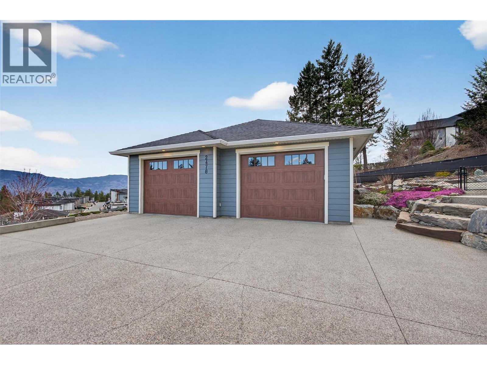 2478 Stone Grove Crescent, West Kelowna