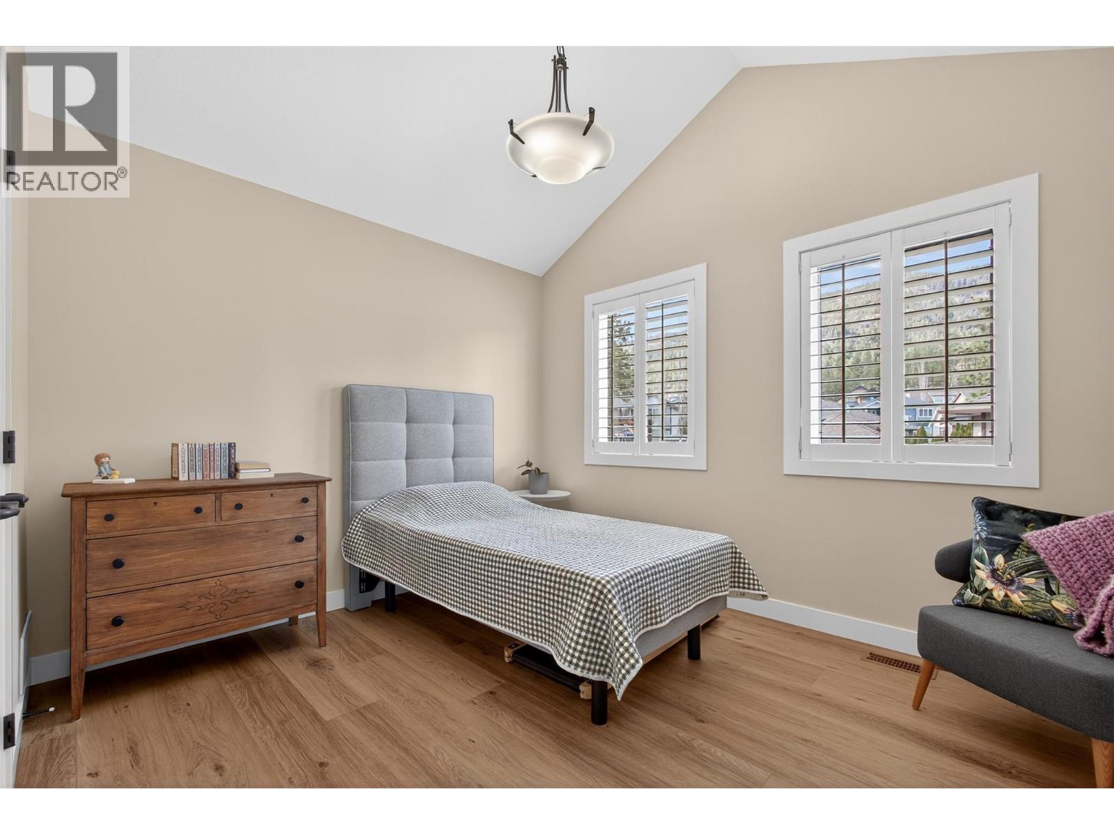 2478 Stone Grove Crescent, West Kelowna