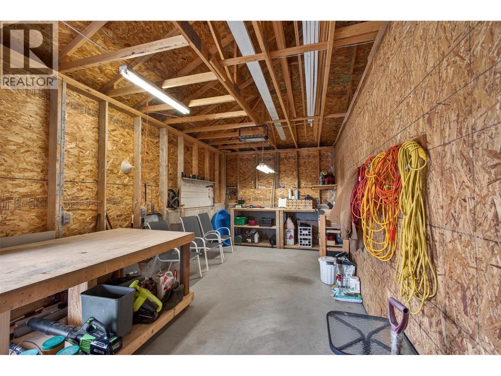 2478 Stone Grove Crescent, West Kelowna