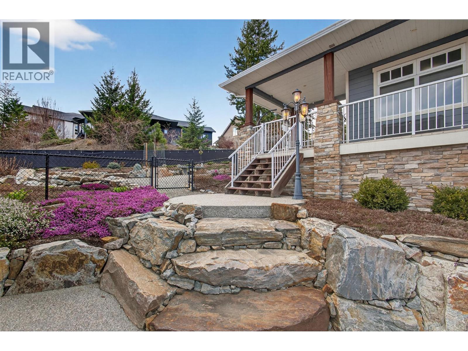 2478 Stone Grove Crescent, West Kelowna