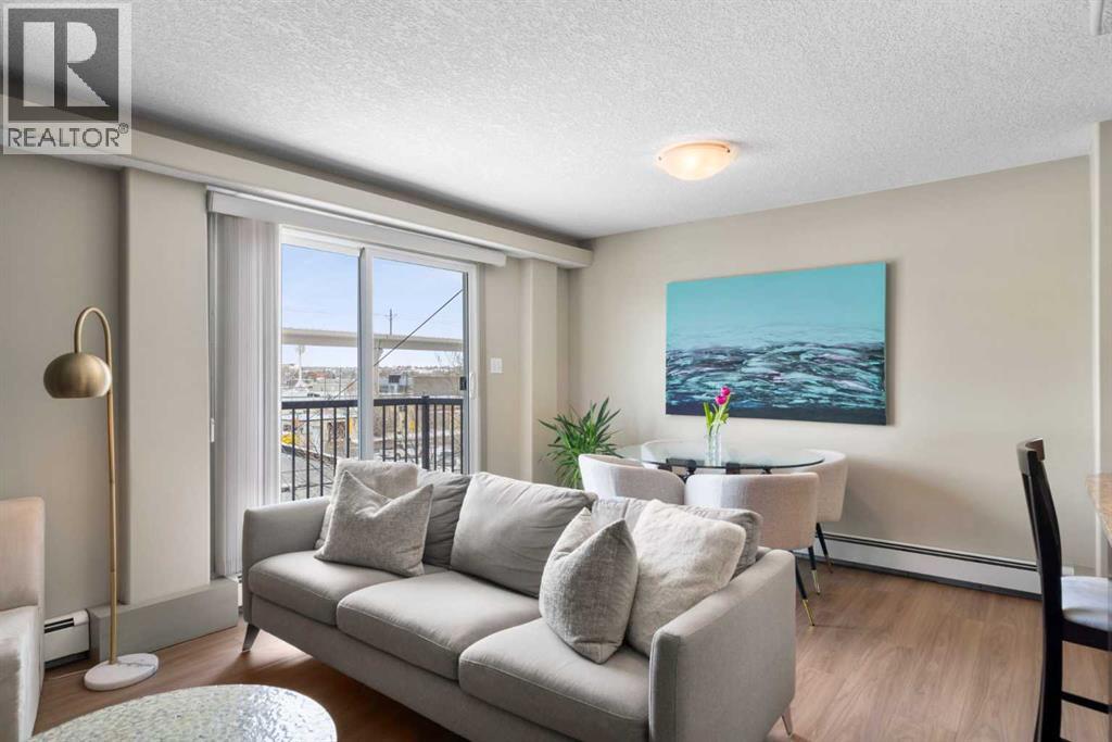 Single Family House for Sale in    Avenue SW Sunalta Calgary 