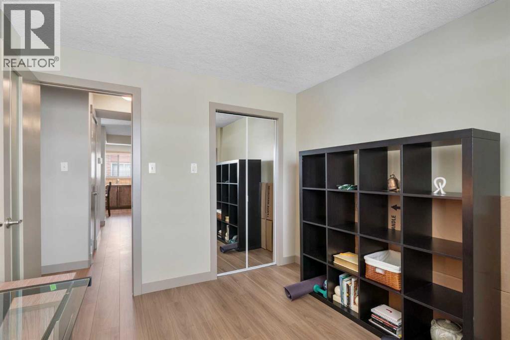 Single Family House for Sale in    Avenue SW Sunalta Calgary 