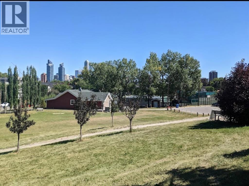 Single Family House for Sale in    Avenue SW Sunalta Calgary 