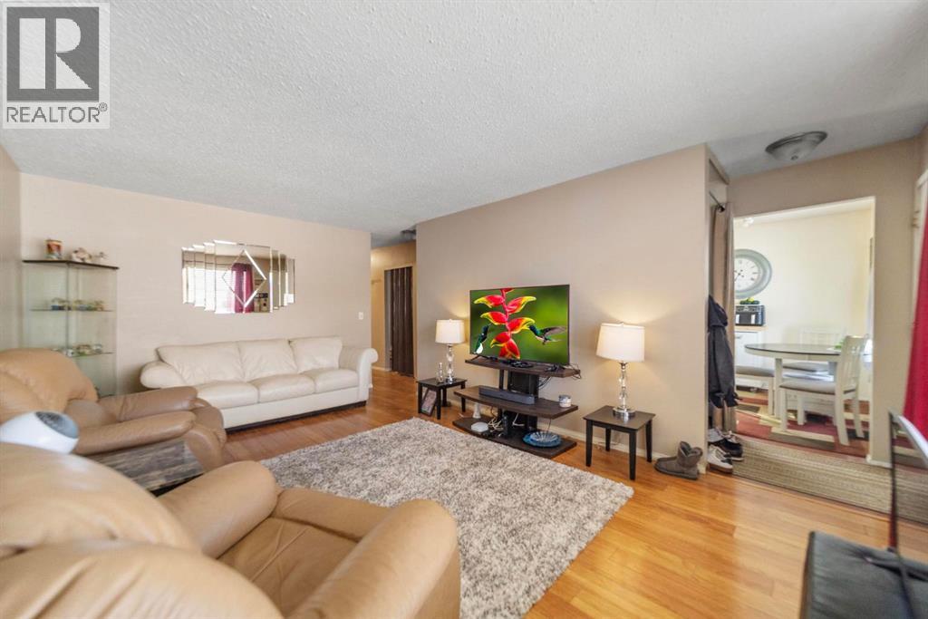 3611A 66A STREET - Image 2