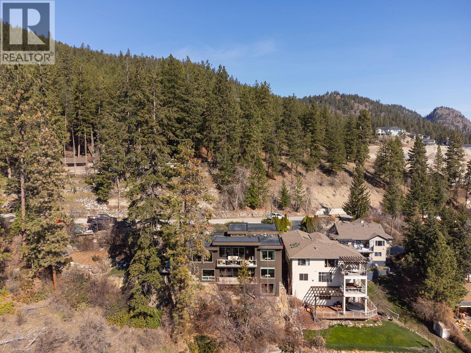 5987 Meldrum Place, Peachland