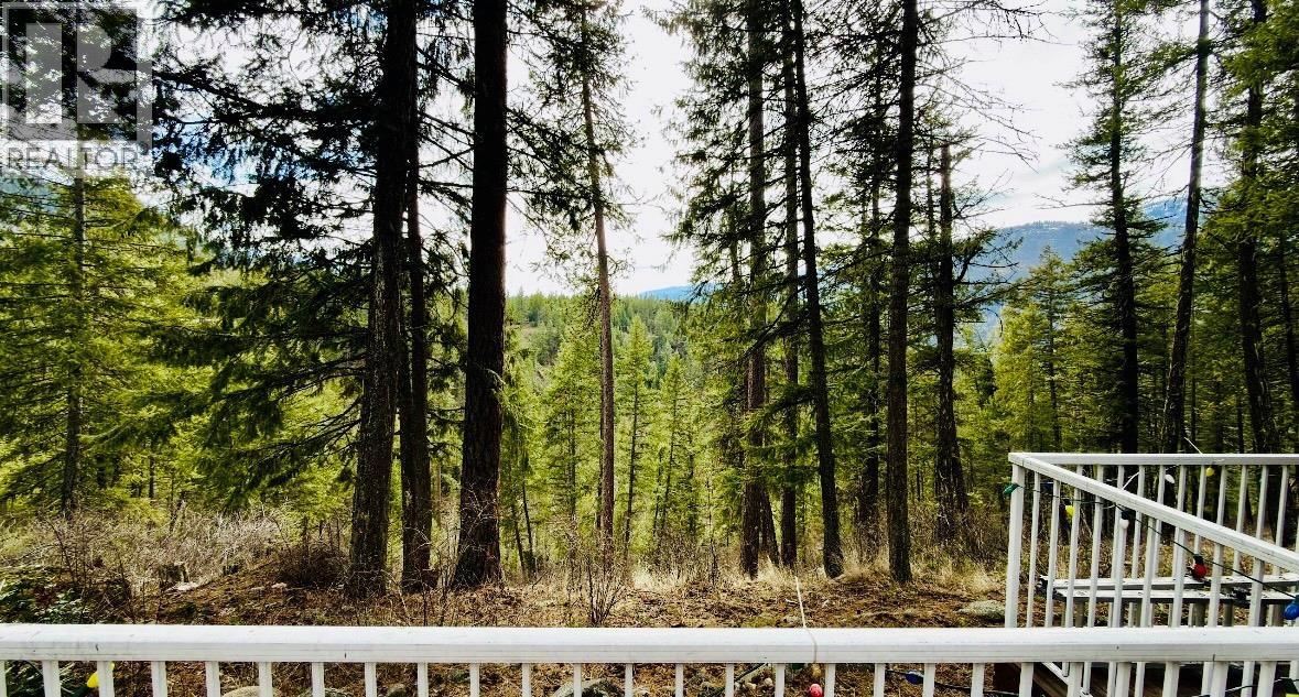 7743 MCRAE Road, Christina Lake