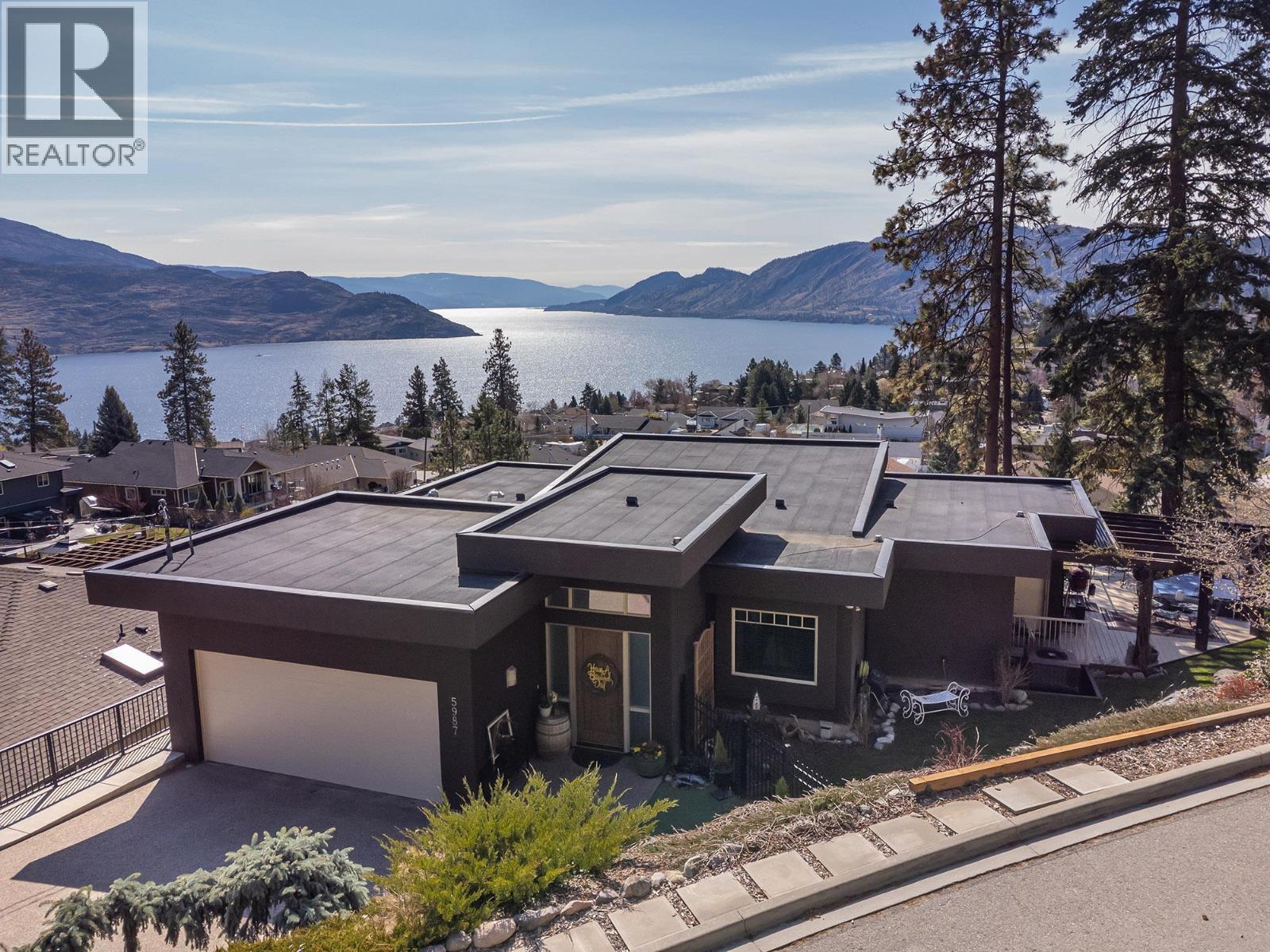 5987 Meldrum Place, Peachland