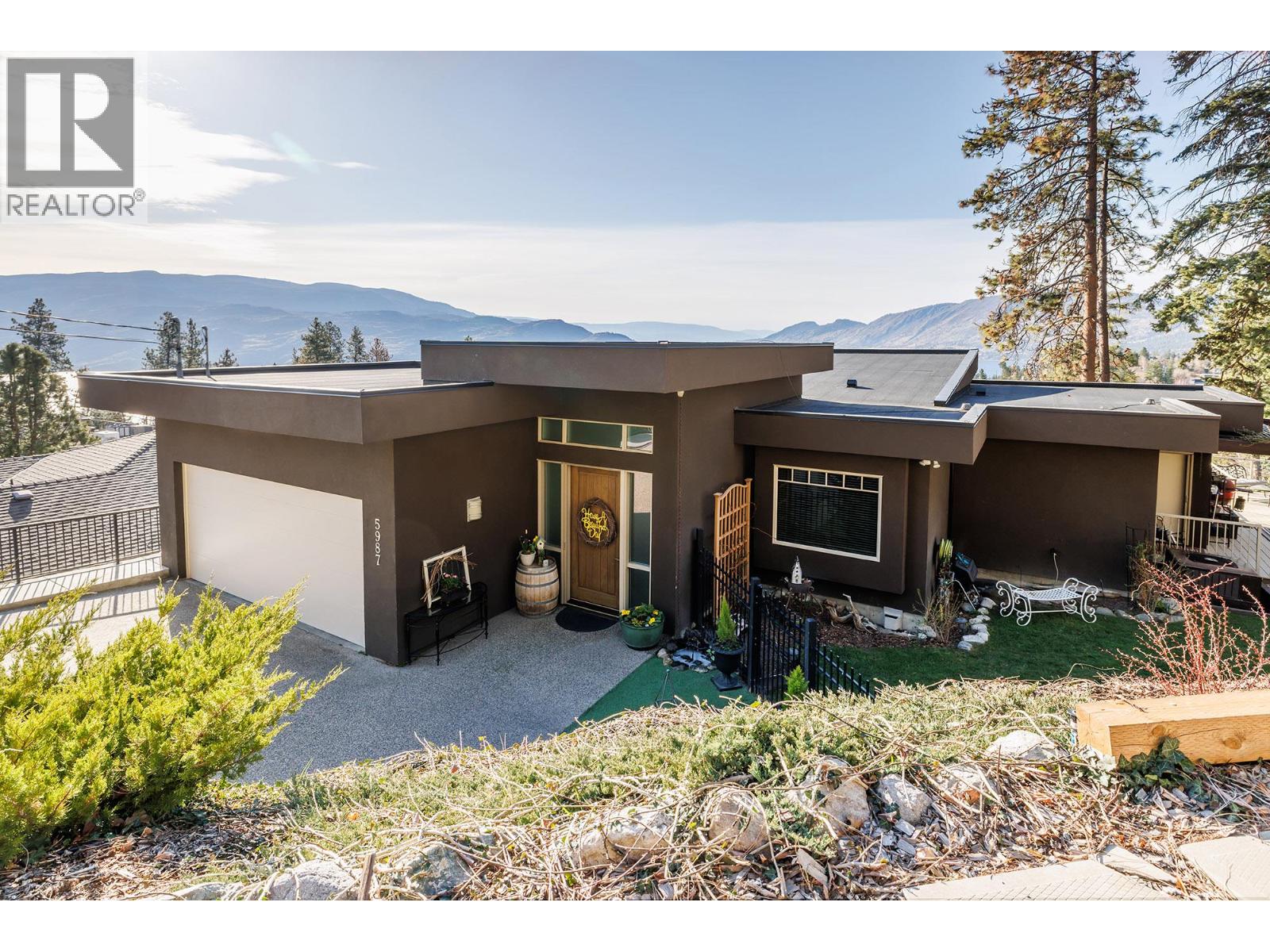 5987 Meldrum Place, Peachland