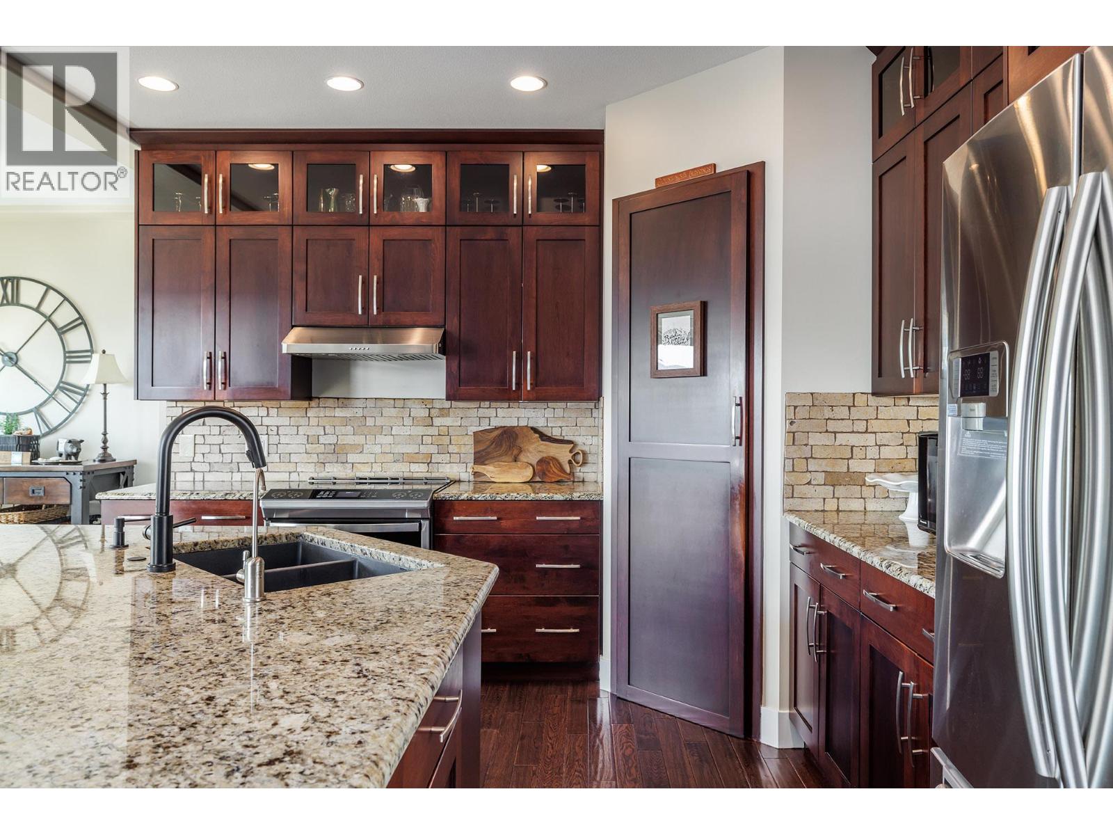 5987 Meldrum Place, Peachland