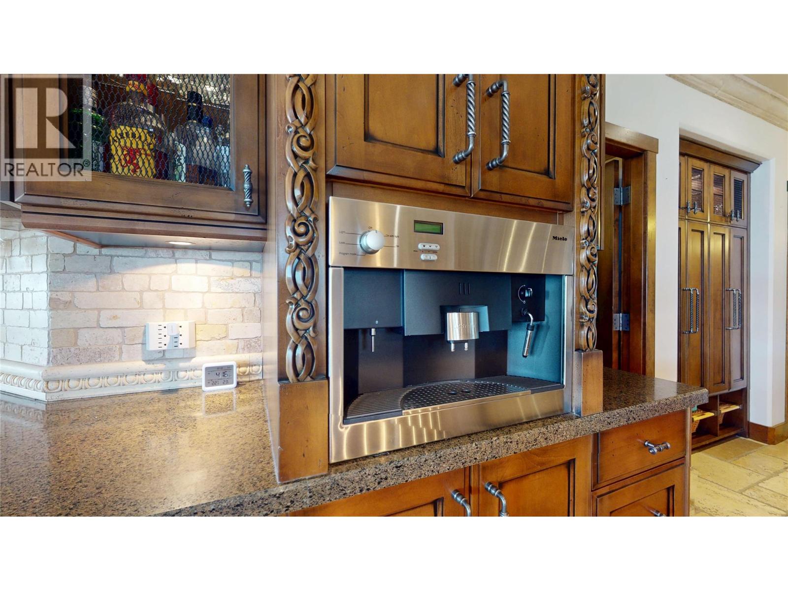 #201 4200 BEACH AVENUE - 15