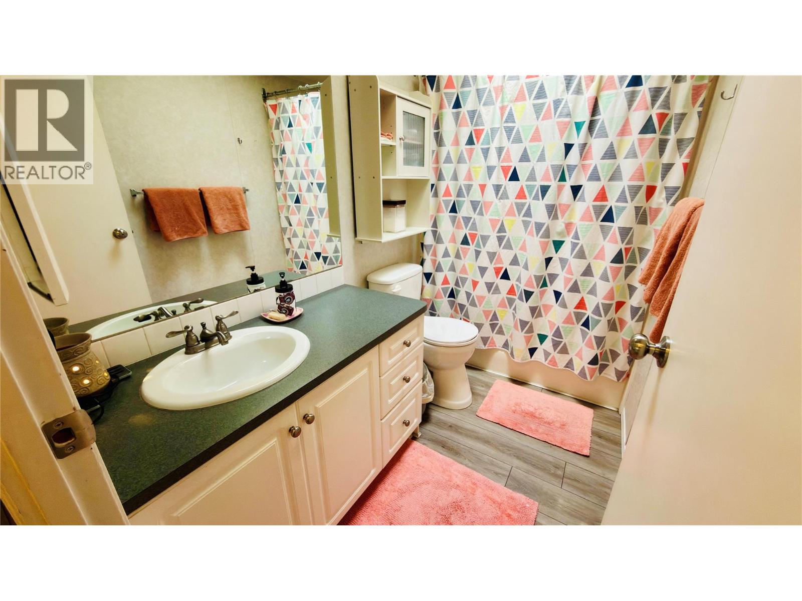 7743 MCRAE Road, Christina Lake