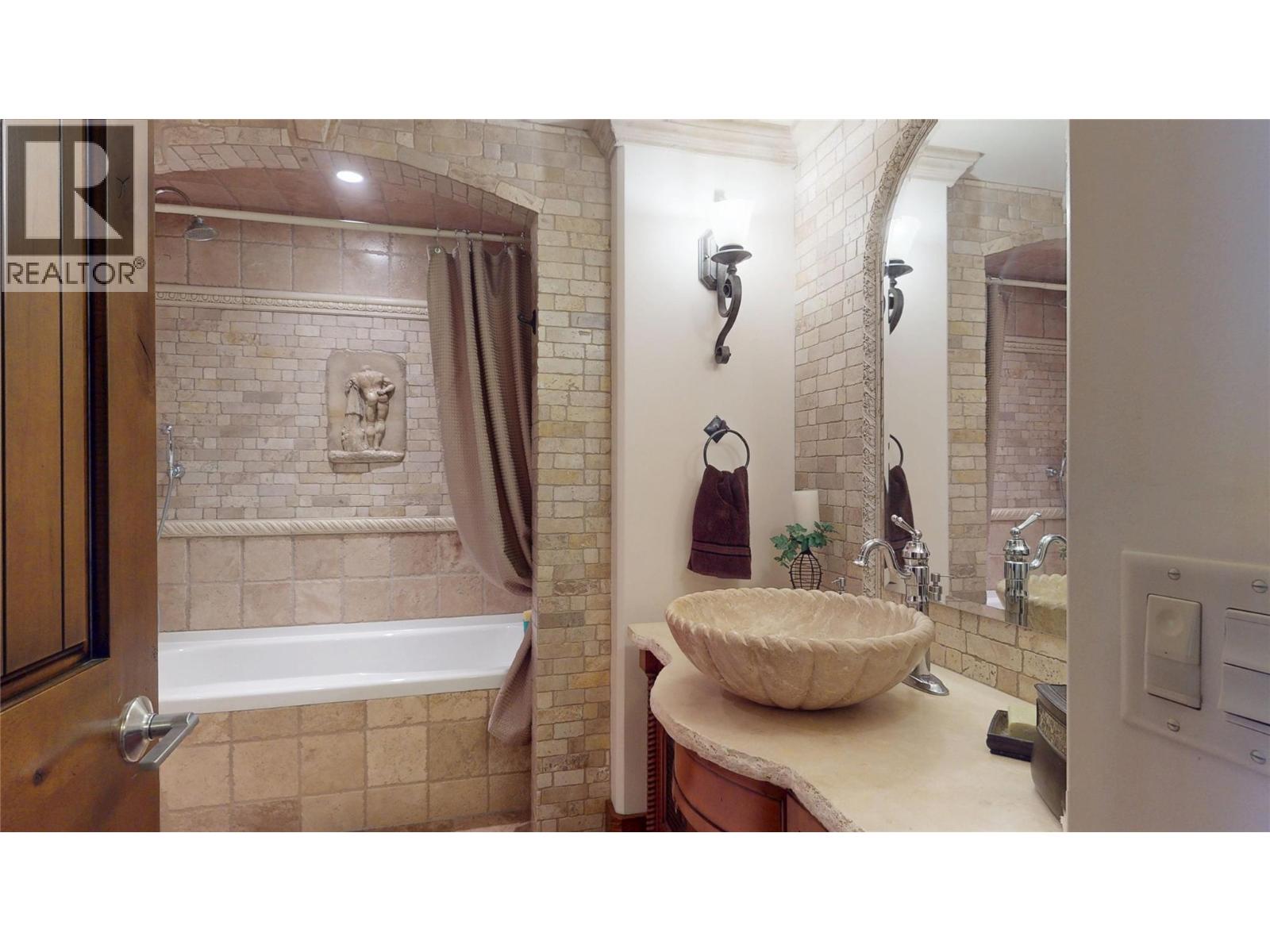 #201 4200 BEACH AVENUE - 36