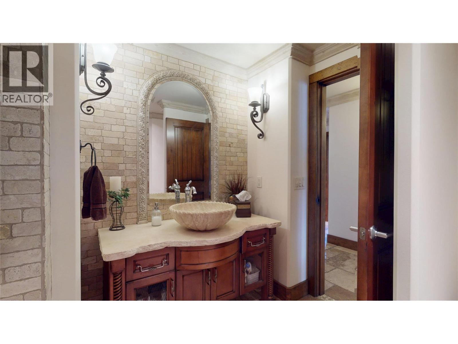 #201 4200 BEACH AVENUE - 38