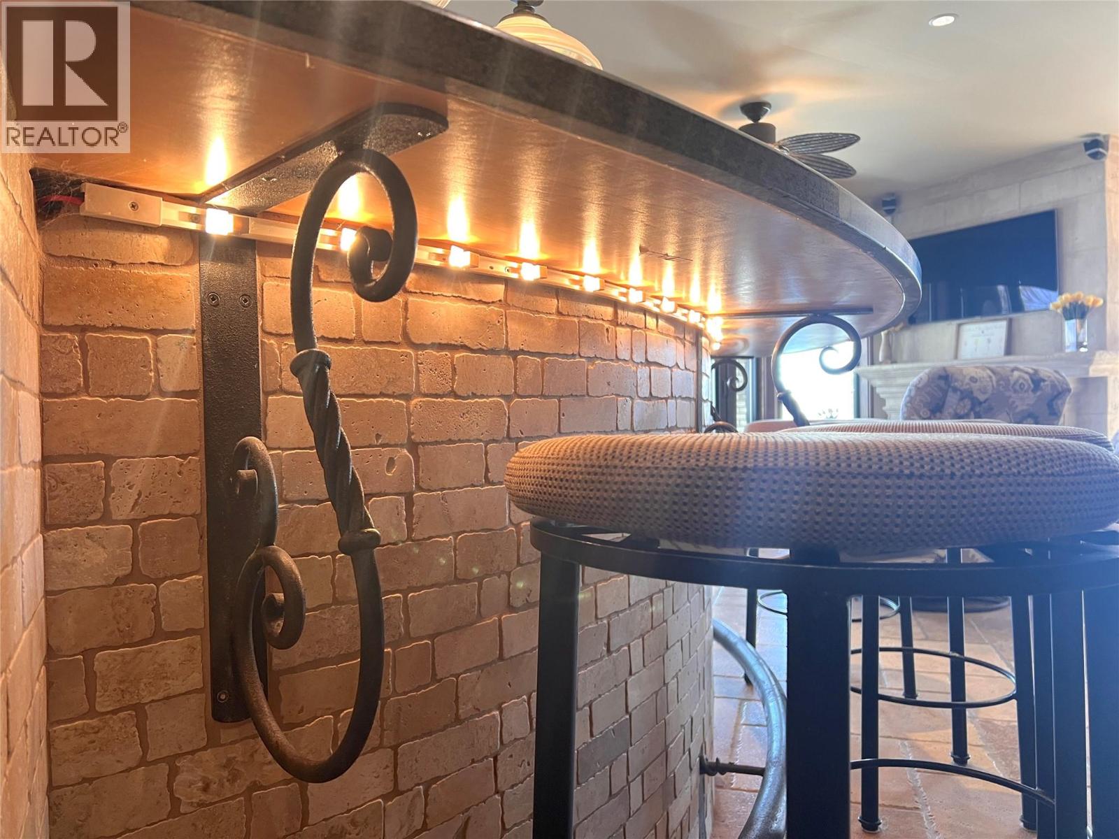 #201 4200 BEACH AVENUE - 13