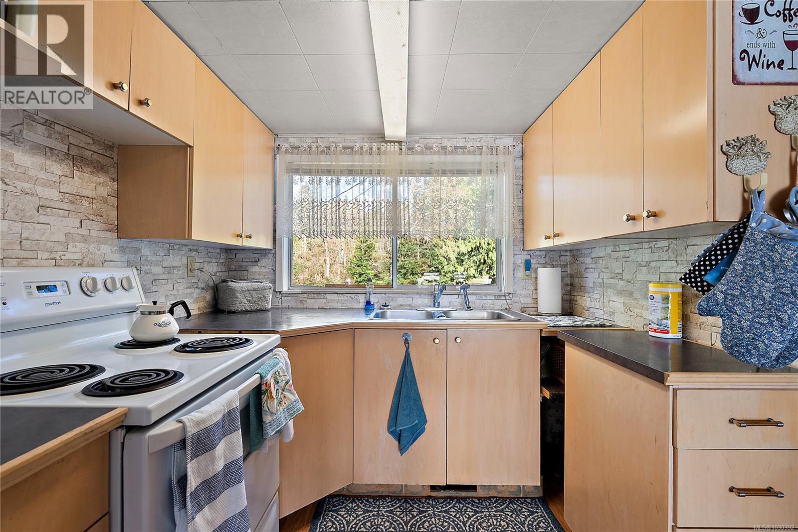  7302 Peri Road, Lake Cowichan