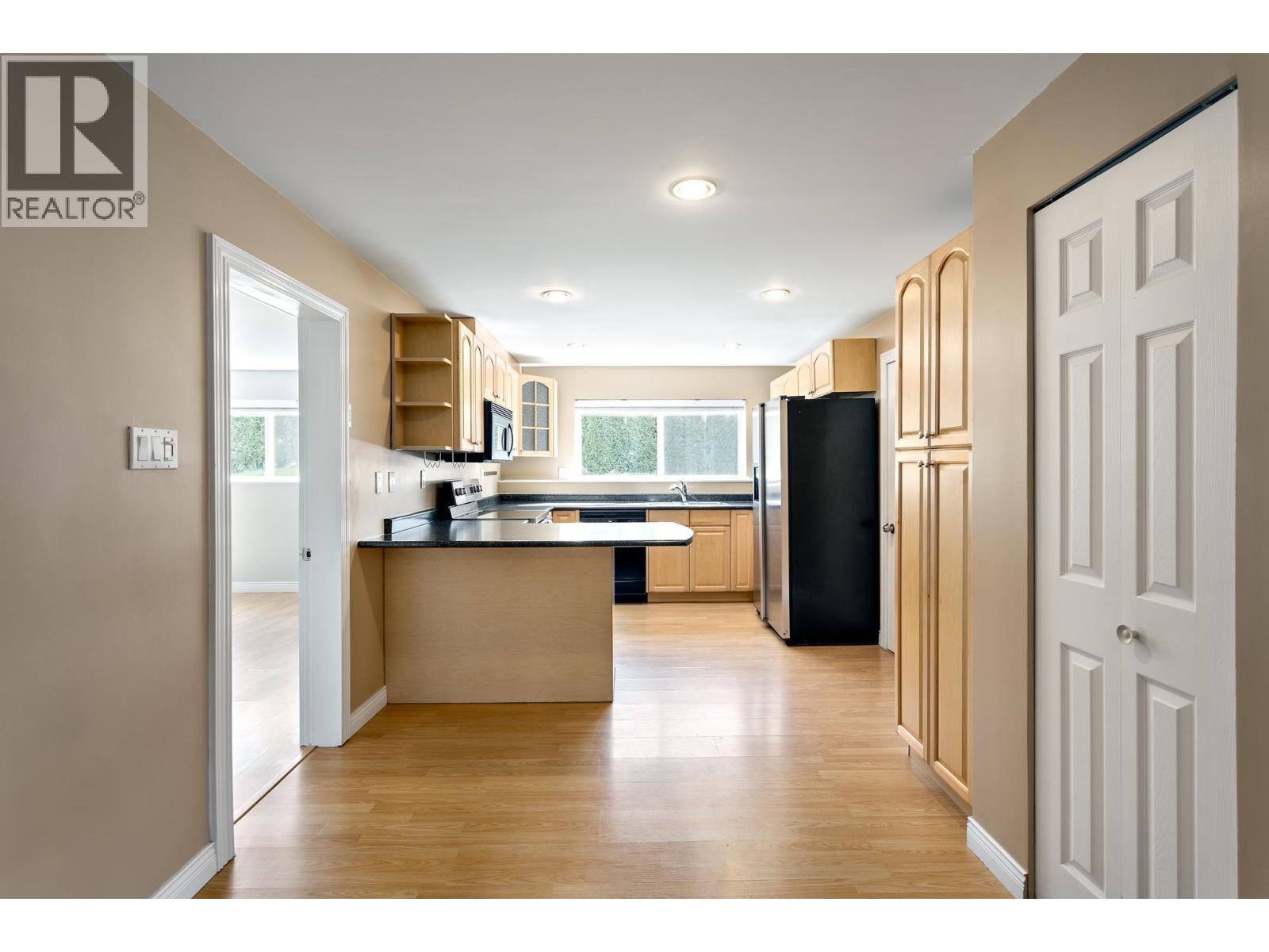 40251 KALODON ROAD, Squamish