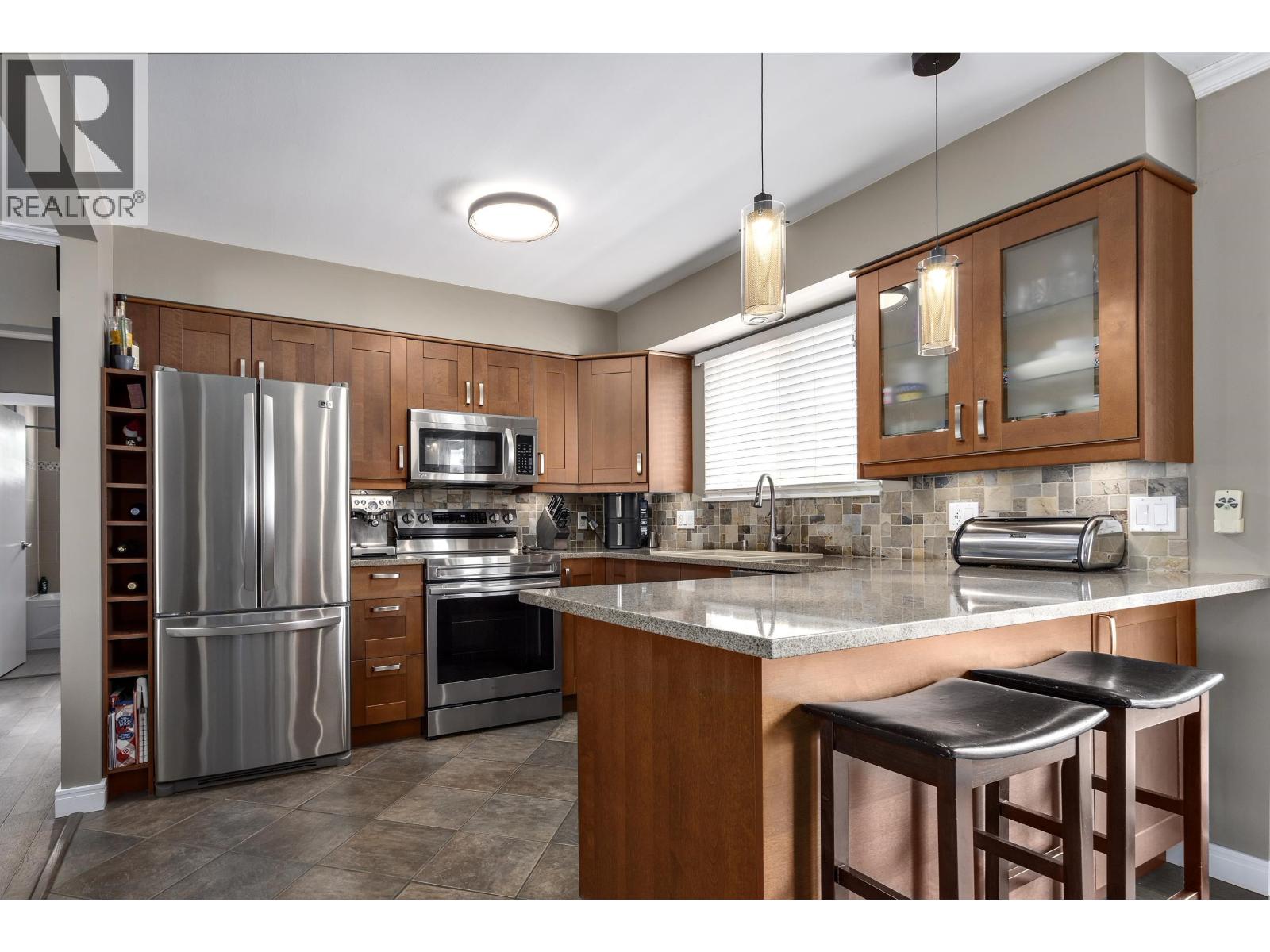 40251 KALODON ROAD, Squamish