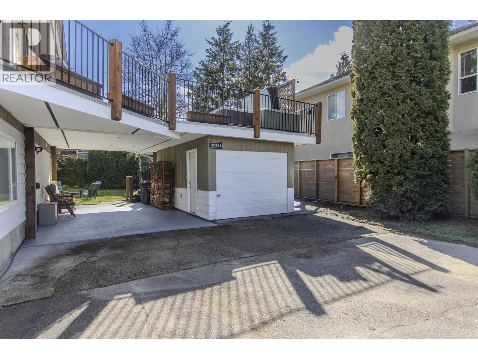 40251 KALODON ROAD, Squamish