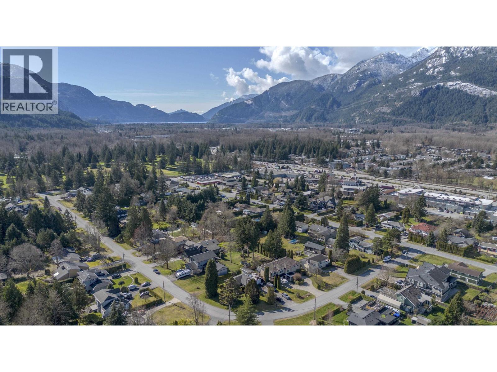 40251 KALODON ROAD, Squamish