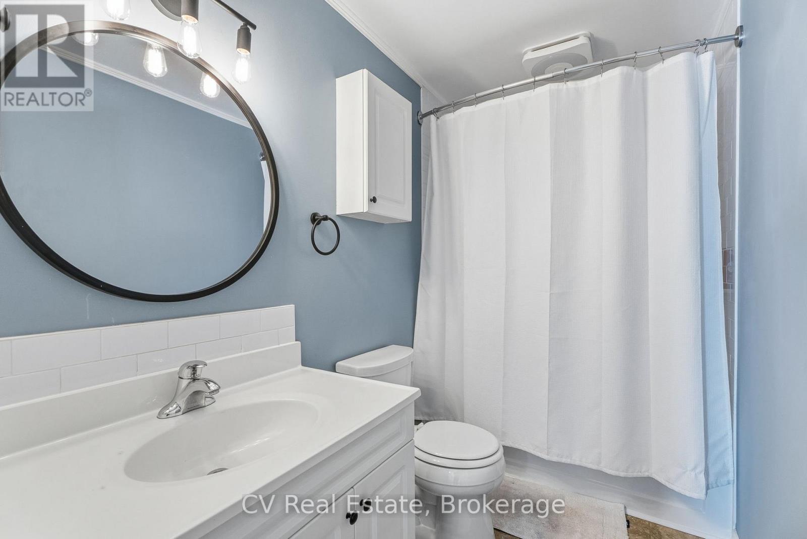 165 WATSON LANE - 25
