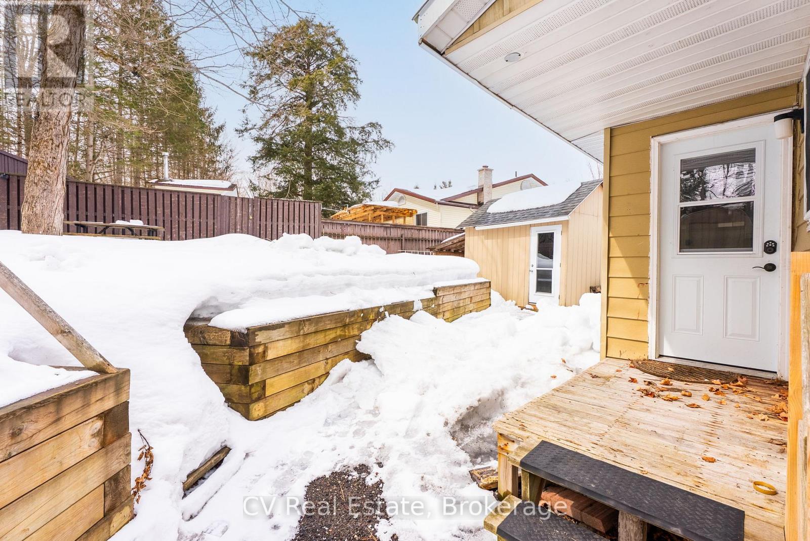 165 WATSON LANE - 34