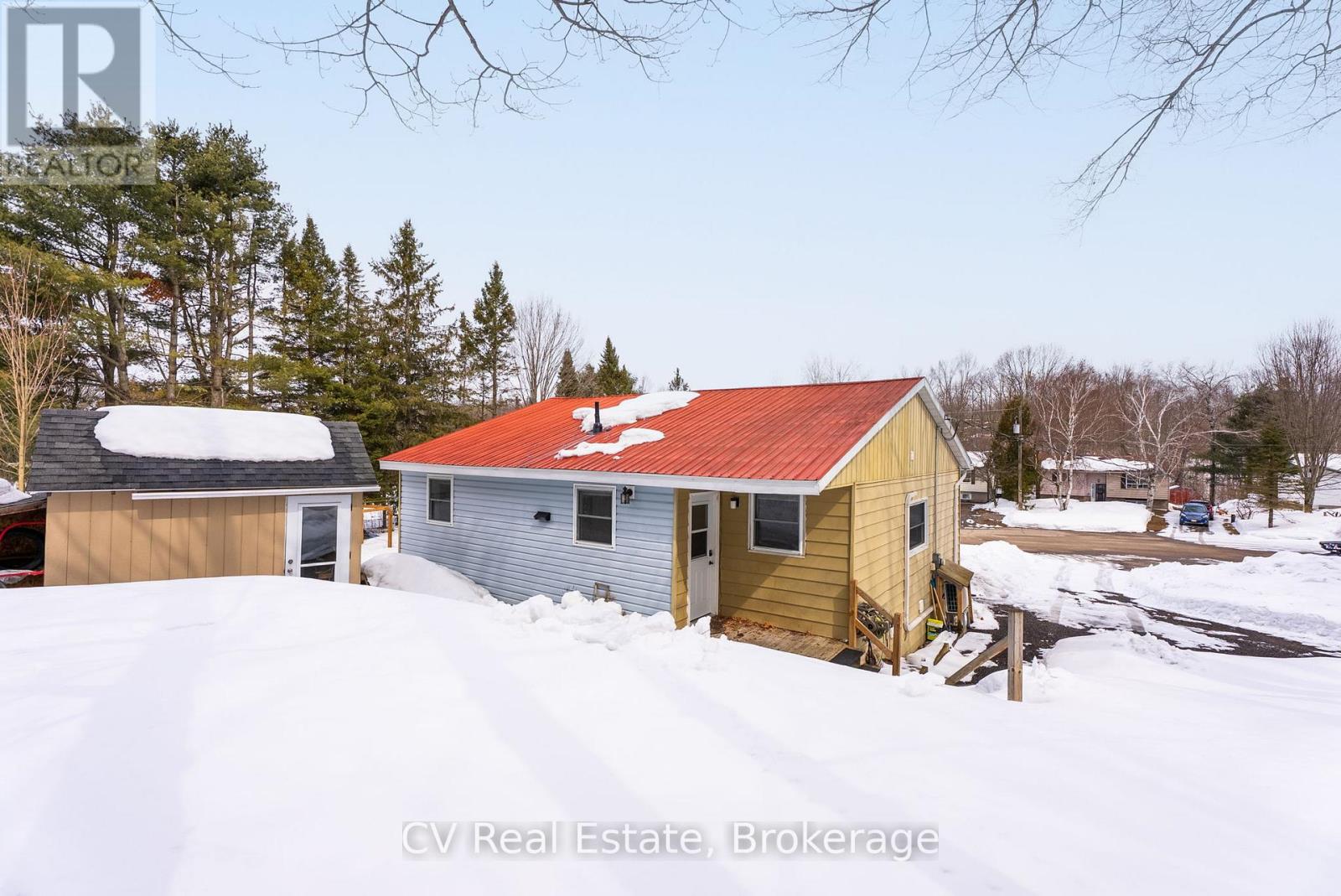 165 WATSON LANE - 38