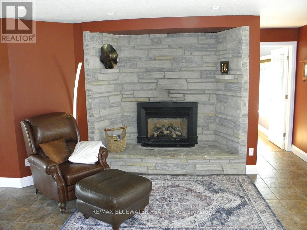 279 MAIN STREET Property Photo