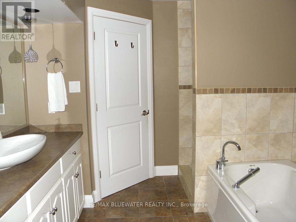 279 MAIN STREET Property Photo