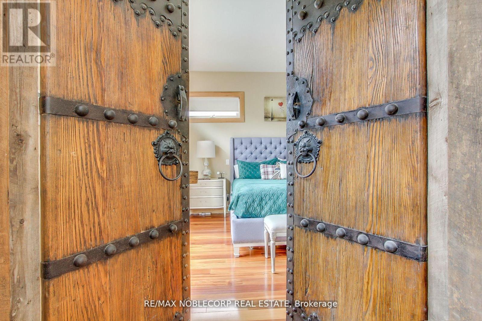 11201 LAKE RIDGE ROAD - 11