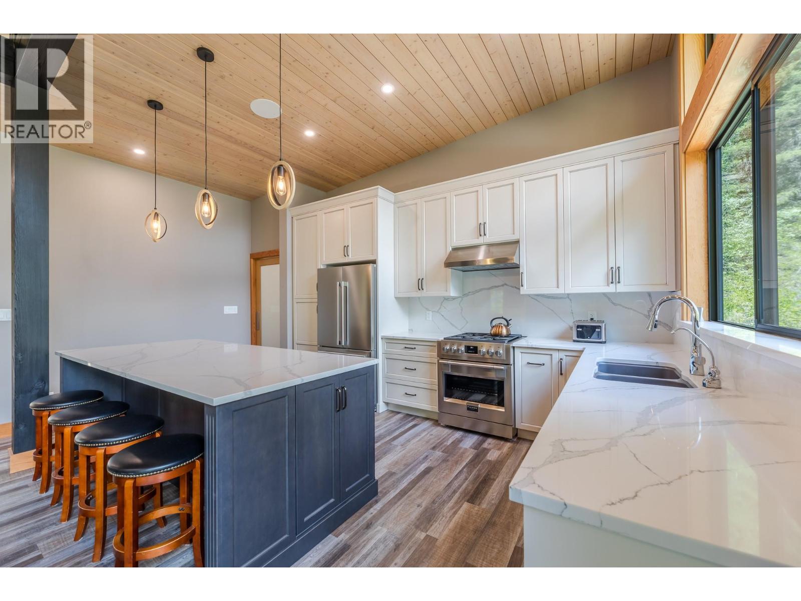 2894 Coalmont Road, Tulameen