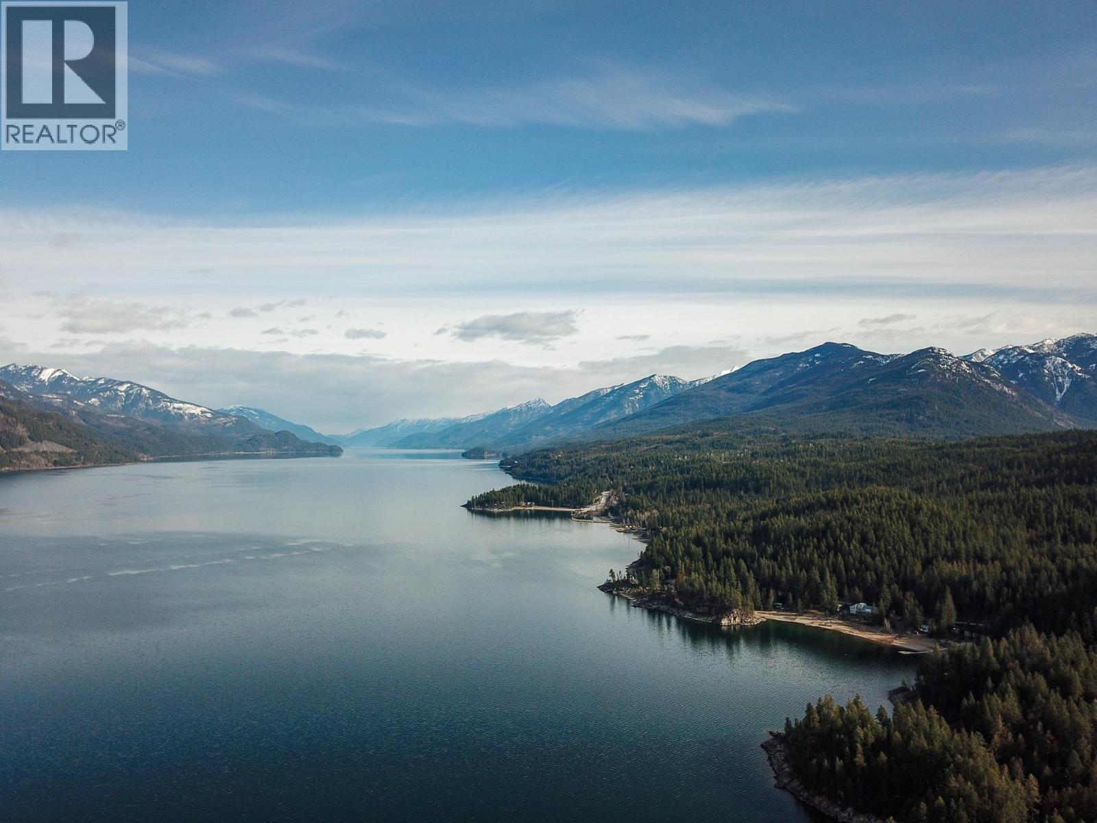 17222 Pilot Bay Road, Kootenay Bay