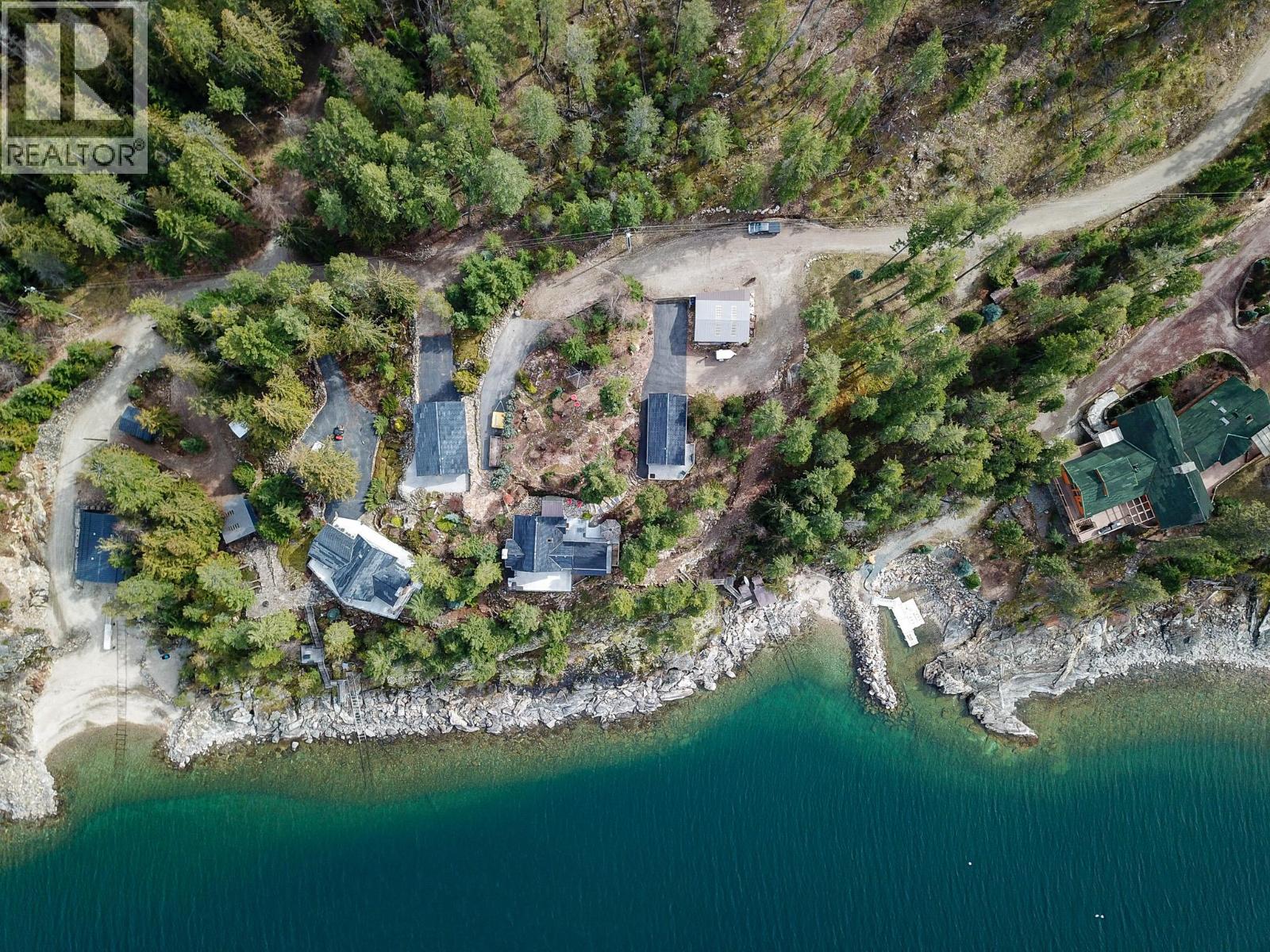 17222 Pilot Bay Road, Kootenay Bay