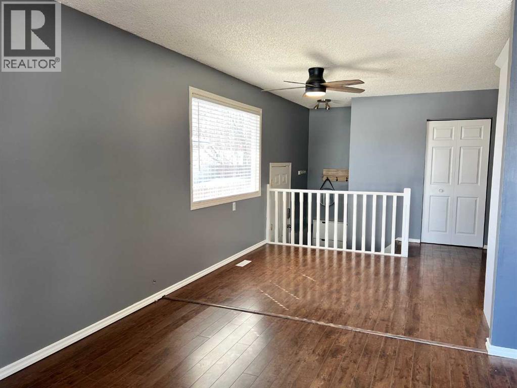 24 45 Crescent, Sylvan Lake